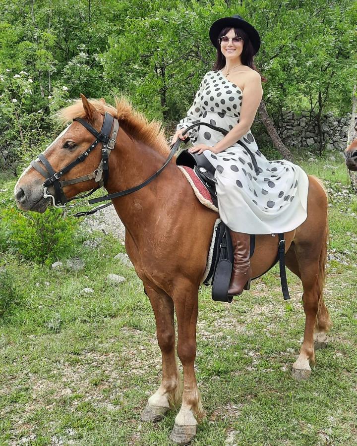 Katun Mokra Accommodation & Horseback Riding Podgorica Exterior photo